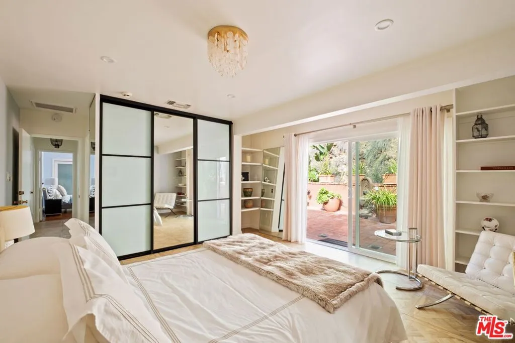 8295 Hollywood Boulevard, Los Angeles, California 90069 home-pic-19